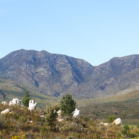 Avani Lodge Private Nature Reserve Botrivier Bagian luar foto