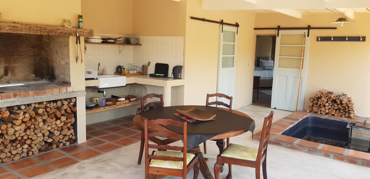 Avani Lodge Private Nature Reserve Botrivier Bagian luar foto